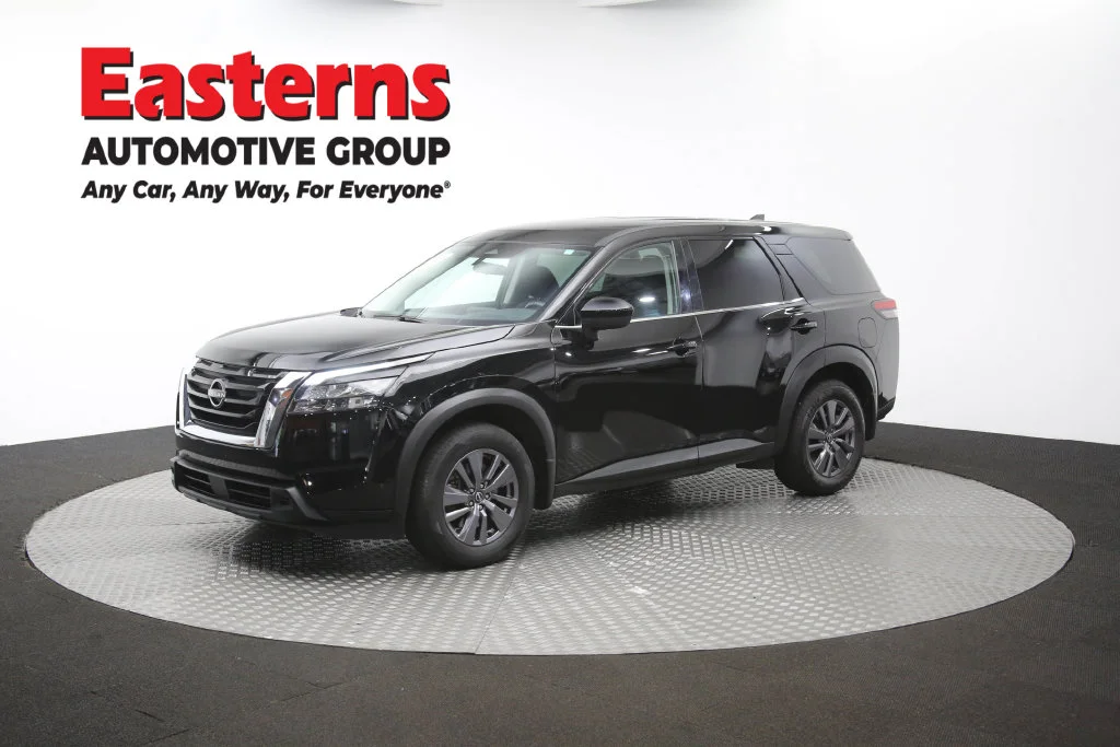 Used 2023 Black Nissan S image 58