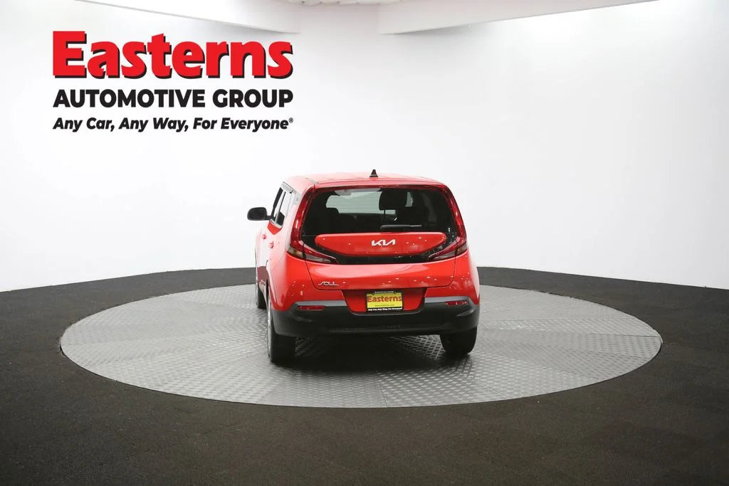 Used 2022 Red Kia LX image 34