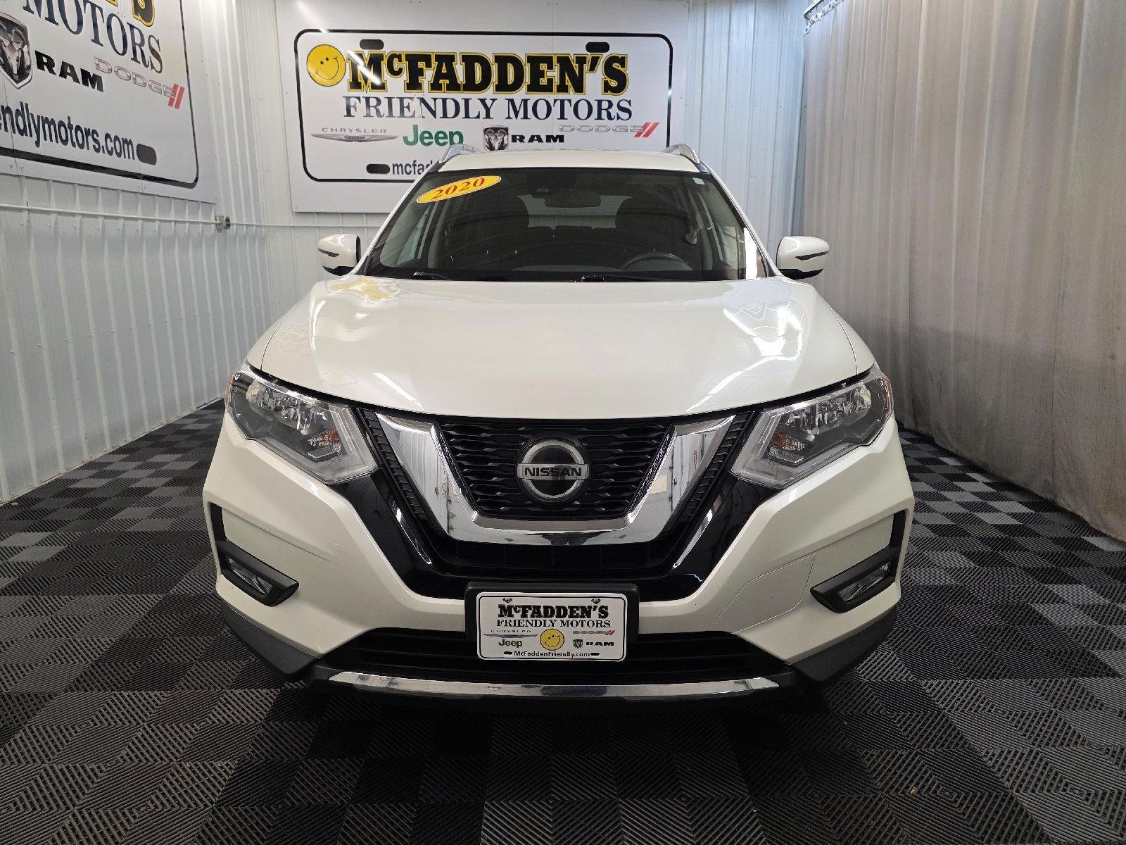 Used 2020 Pearl White Tricoat Nissan SV image 8