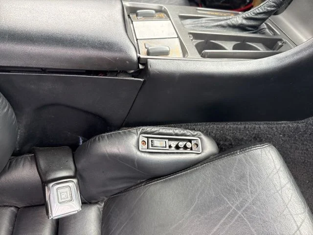 Used 1991  Chevrolet Base image 20