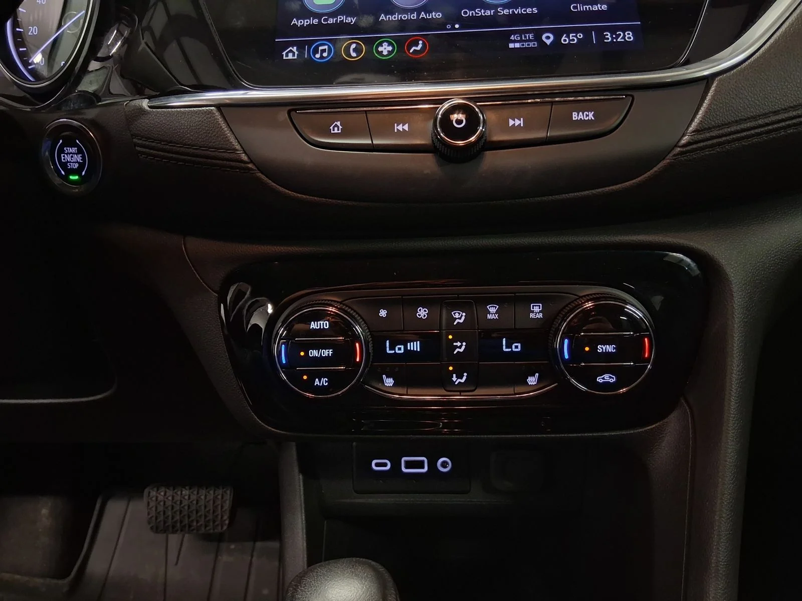 Used 2023 Black Buick Essence image 10