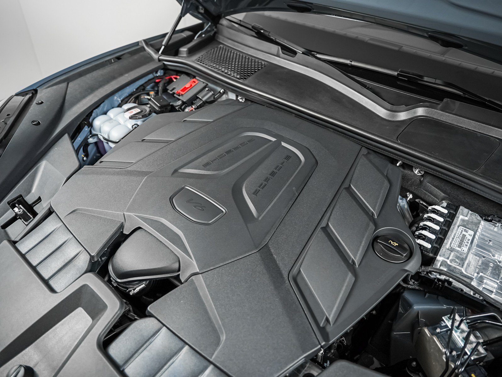 New 2026 ARCTIC GREY Porsche Coupe image 13