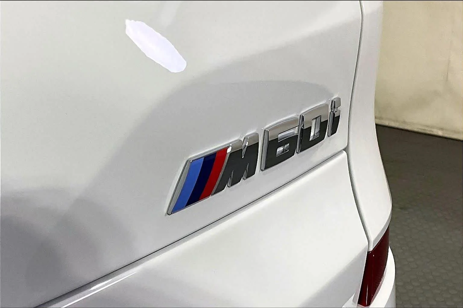 New 2026 Alpine White BMW M60i image 6
