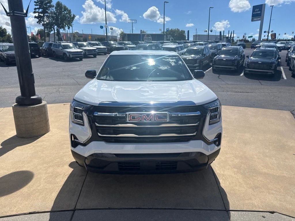 Used 2026 White GMC Elevation image 2