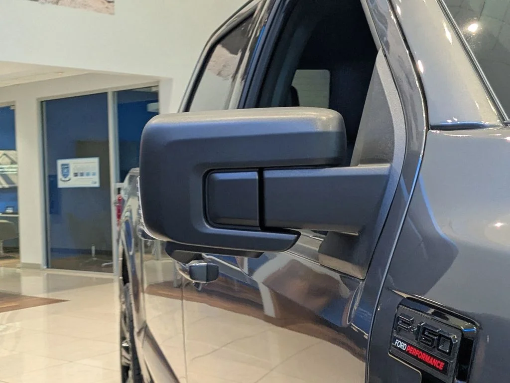 New 2026 Carbonized Gray Metallic Ford XLT image 29