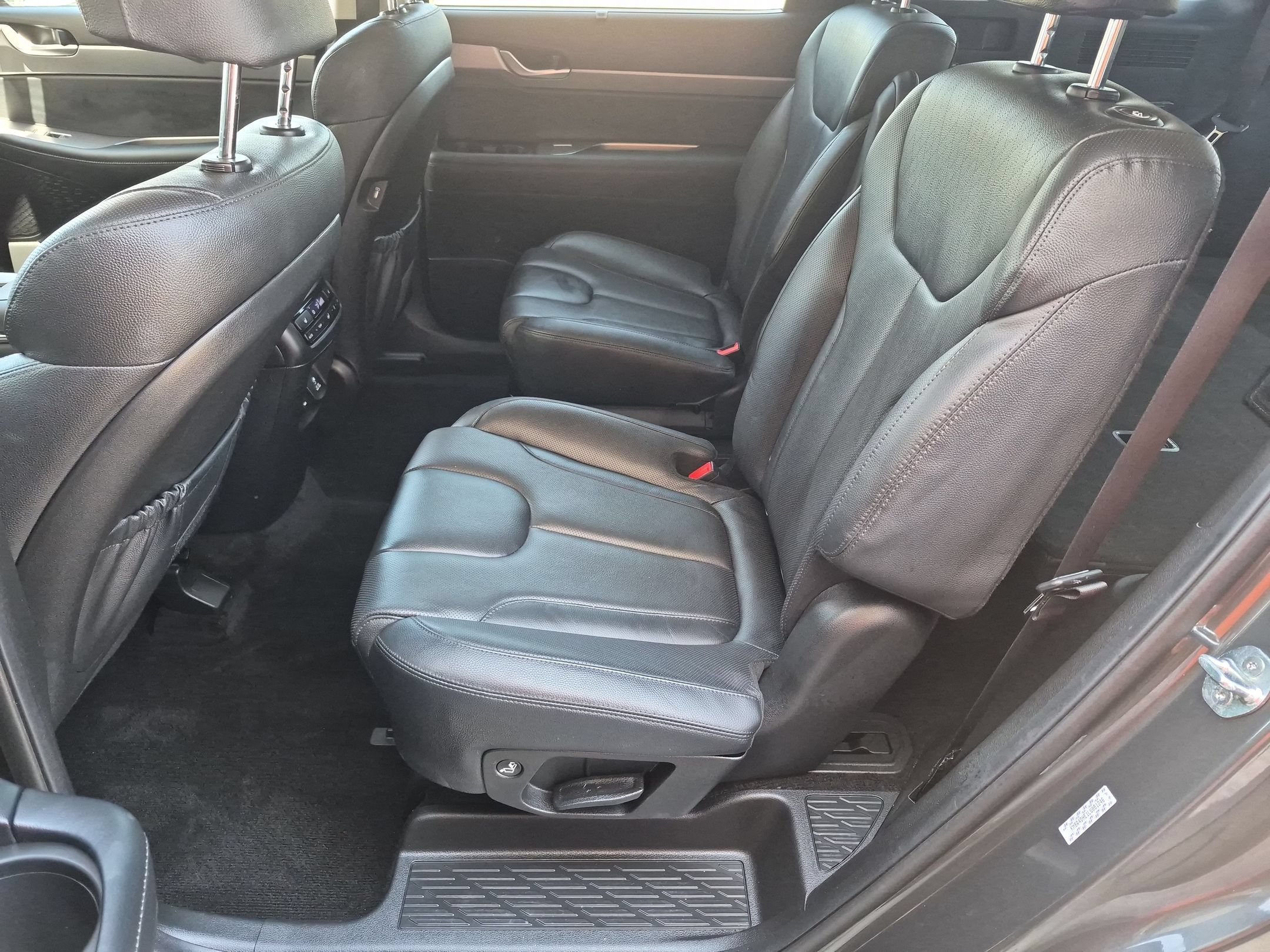 Used 2020 Rainforest Hyundai SEL AWD image 24