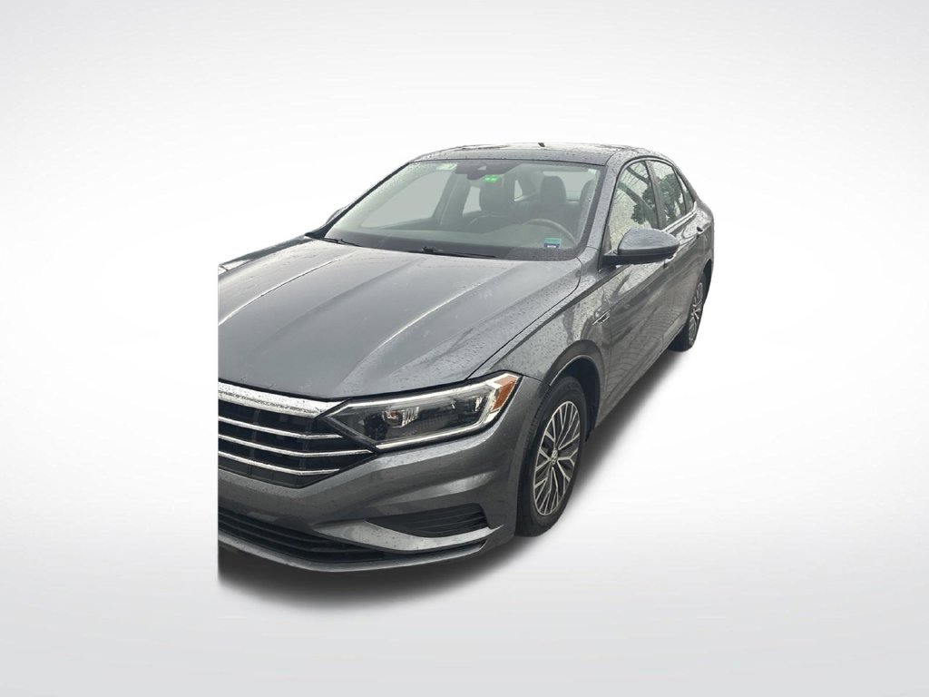 Used 2019 Gray Volkswagen SEL image 3