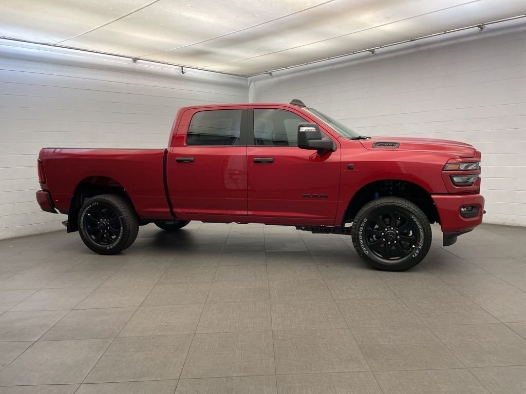 New 2026 Molten Red Pearl-Coat Exterior Paint RAM Big Horn image 2