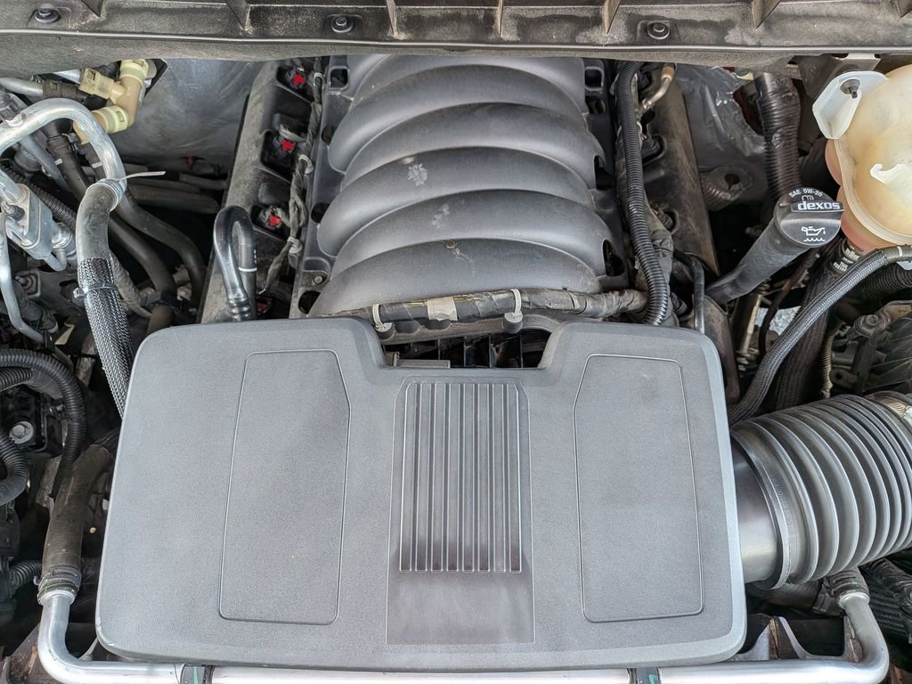 Used 2021 Red Chevrolet Z71 image 13