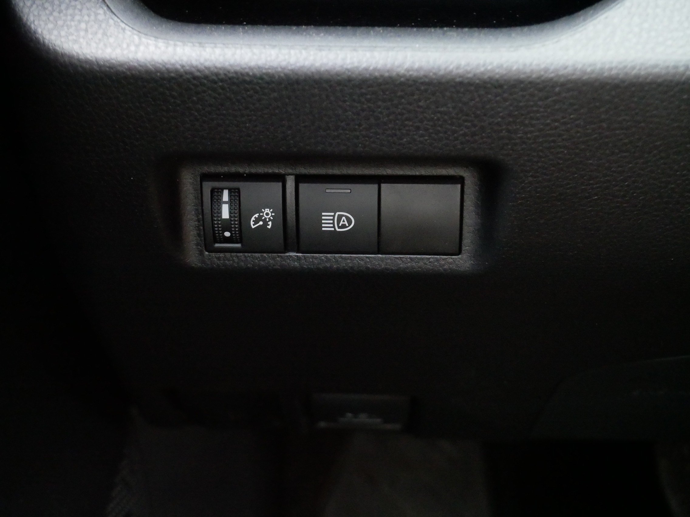 Certified Used 2025 Ice Cap Toyota XLE image 27