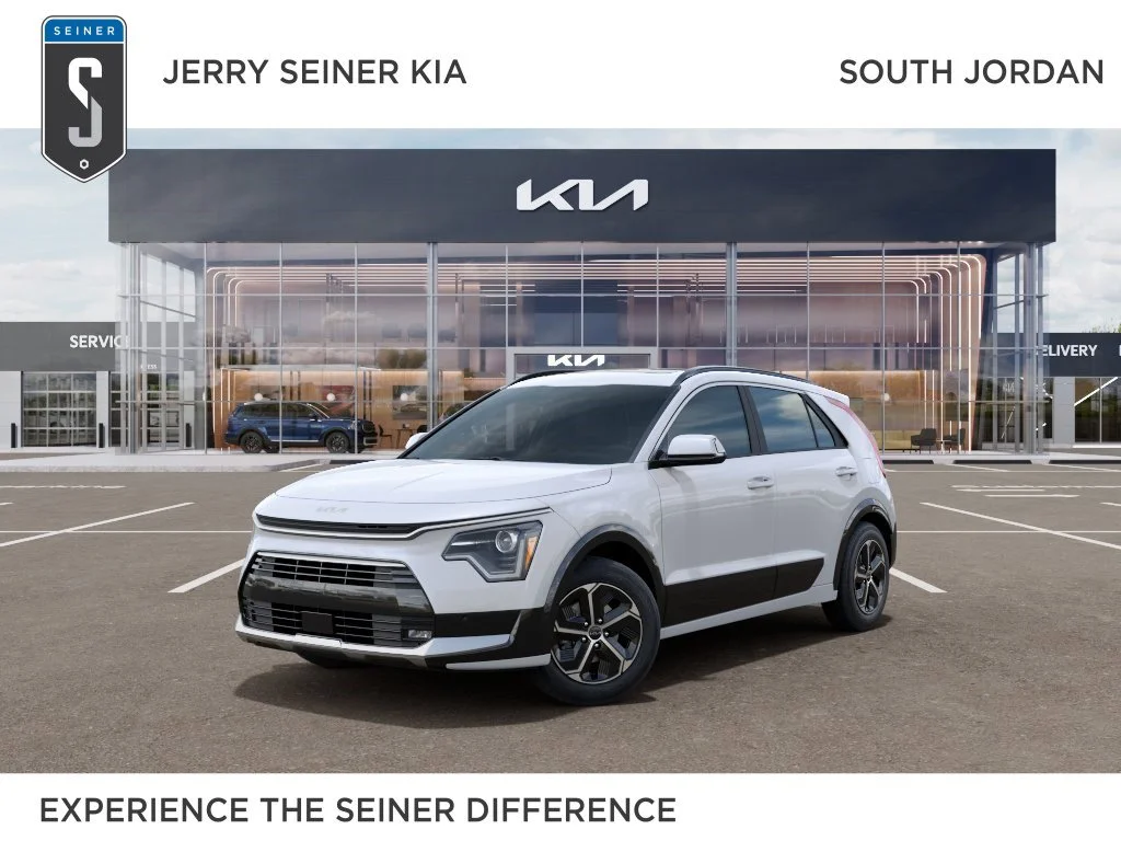 New 2026 Snow White Pearl Kia SX image 1