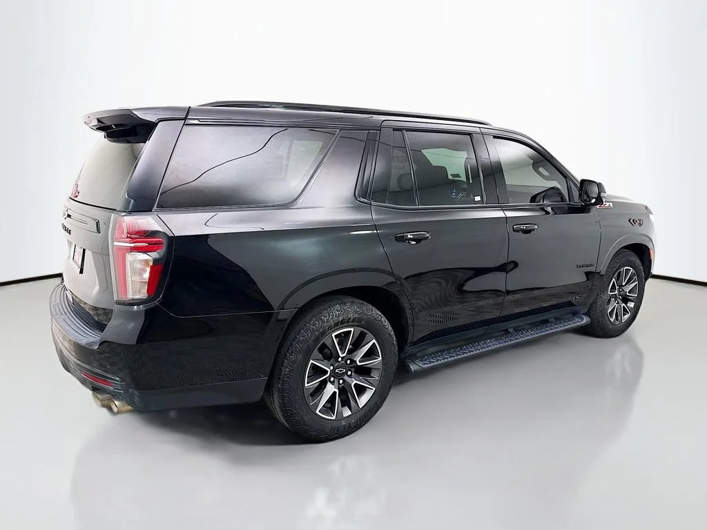Used 2023 Black Chevrolet Z71 image 9