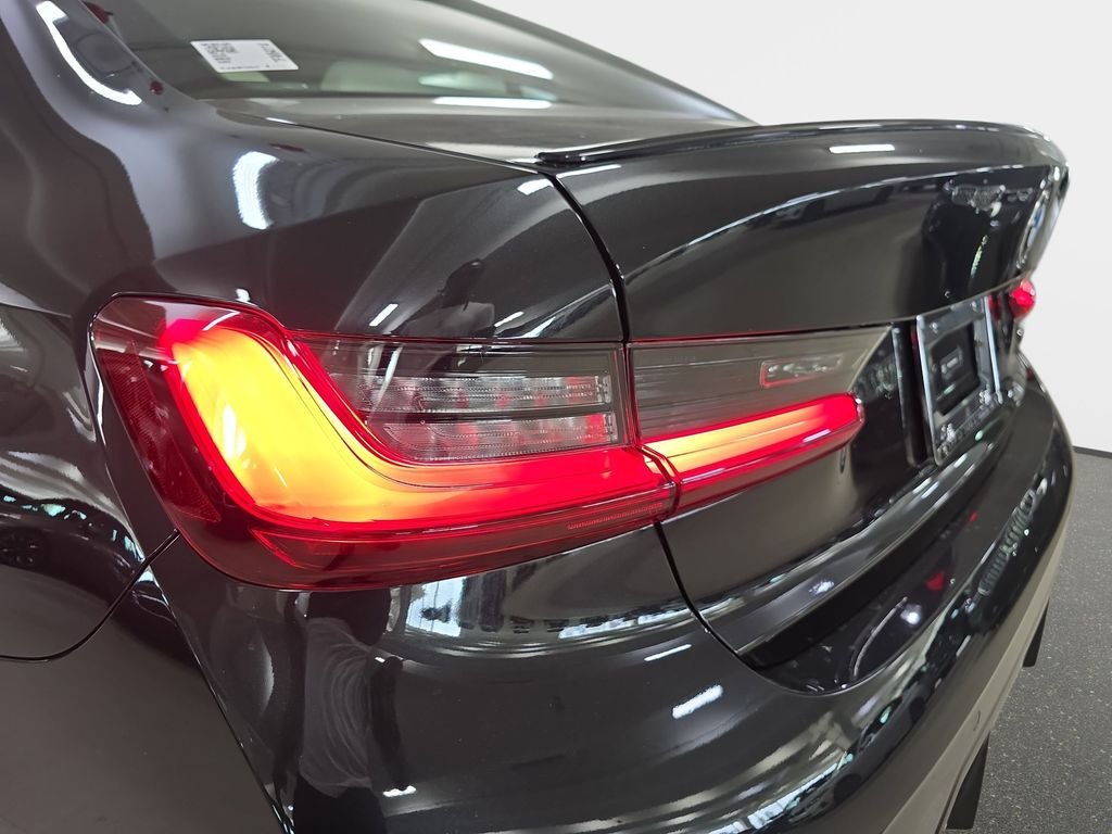 New 2026 Black Sapphire Metallic BMW 330i image 22