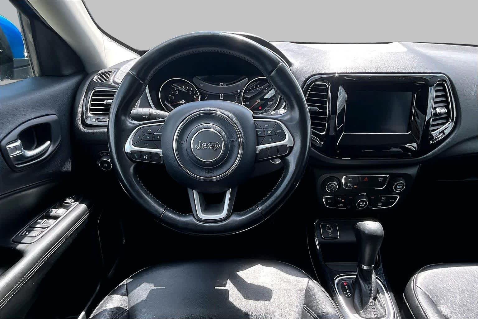 Used 2019 Laser Blue Pearlcoat Jeep Altitude image 6