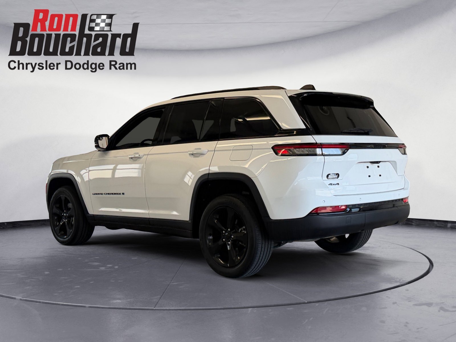 Certified Used 2023 Bright White Clearcoat Jeep Altitude image 4