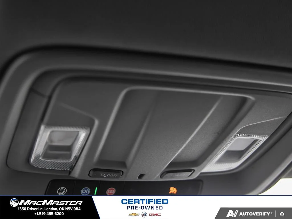 Used 2022  Chevrolet RST image 25