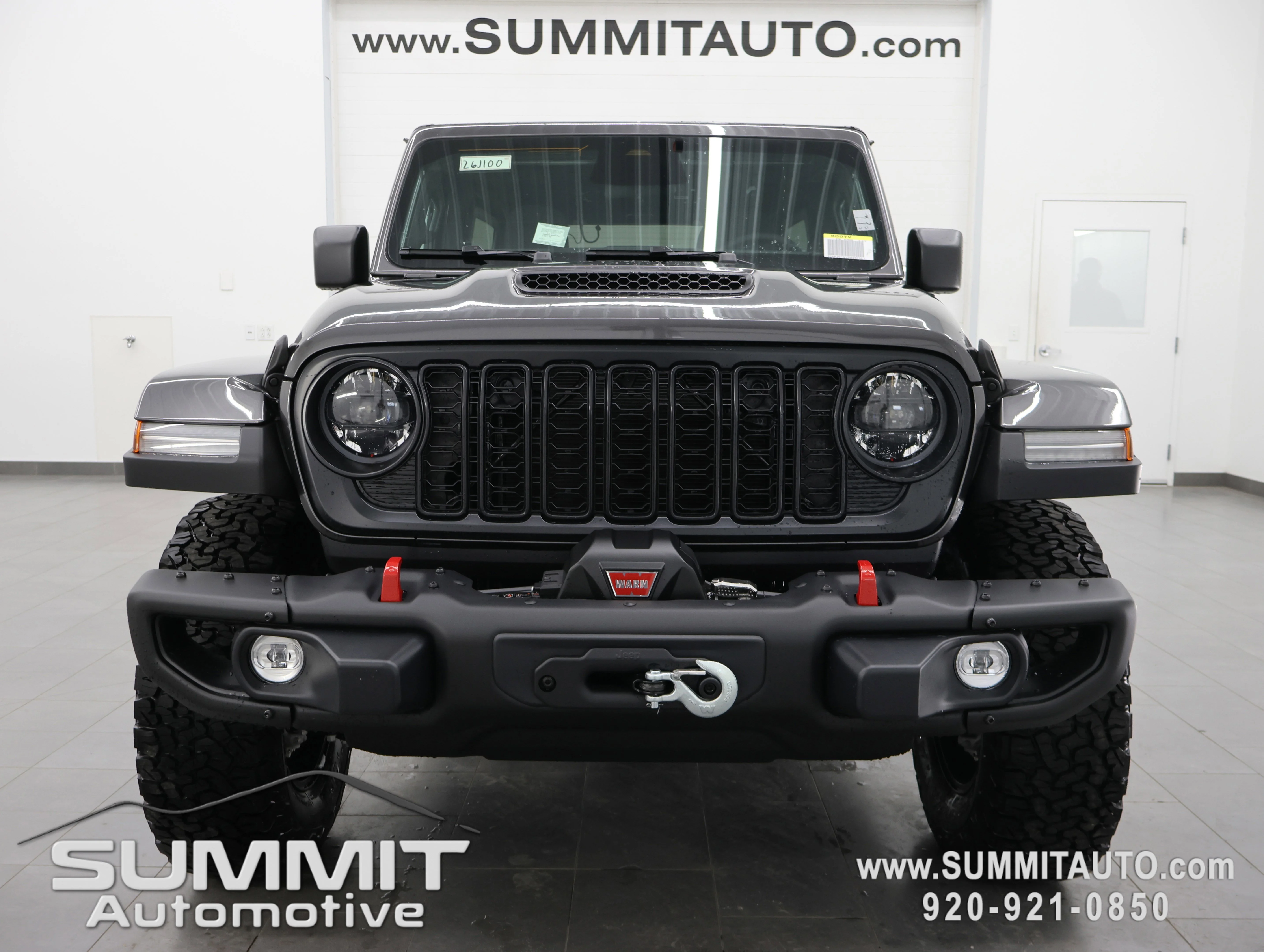 New 2026 Granite Crystal Metallic Clear-Coat Exterior Paint Jeep Rubicon image 19