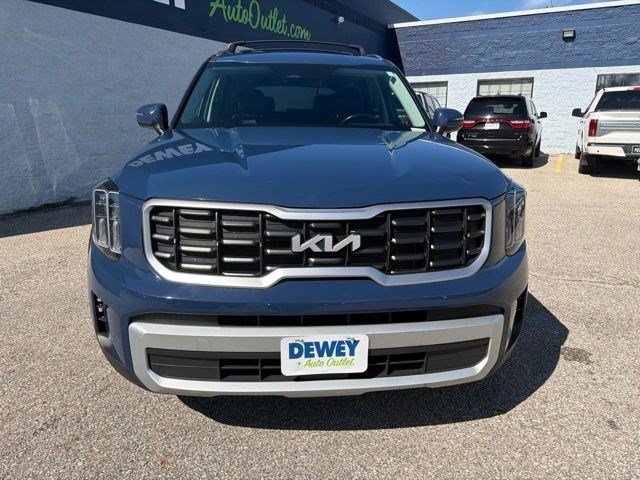 Used 2025 Midnight Lake Blue Kia S image 8
