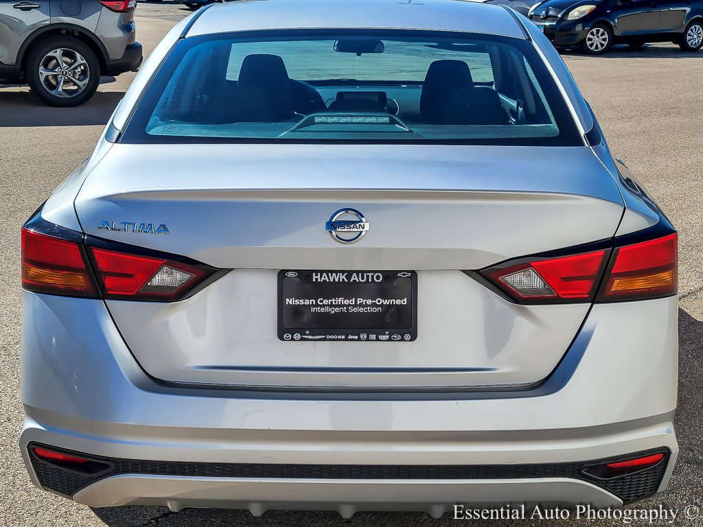 Certified Used 2022 Brilliant Silver Metallic Nissan 2.5 S image 5