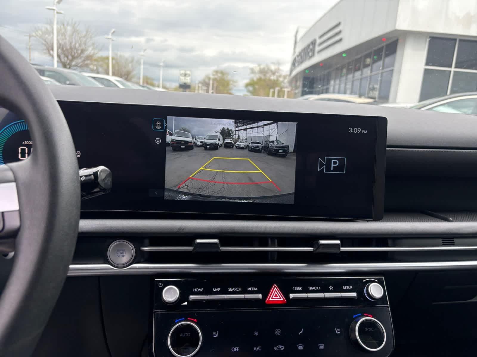 Used 2025 Hampton Gray Hyundai SEL image 19
