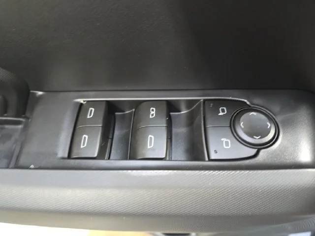 2026 Chevrolet Colorado LT - Photo 27