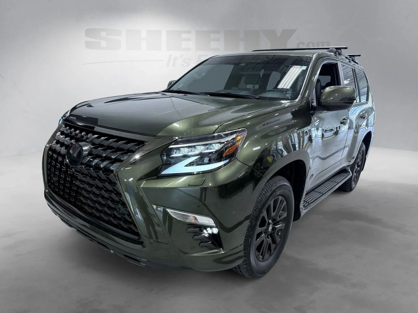 Used 2023 Green Lexus 460 image 5