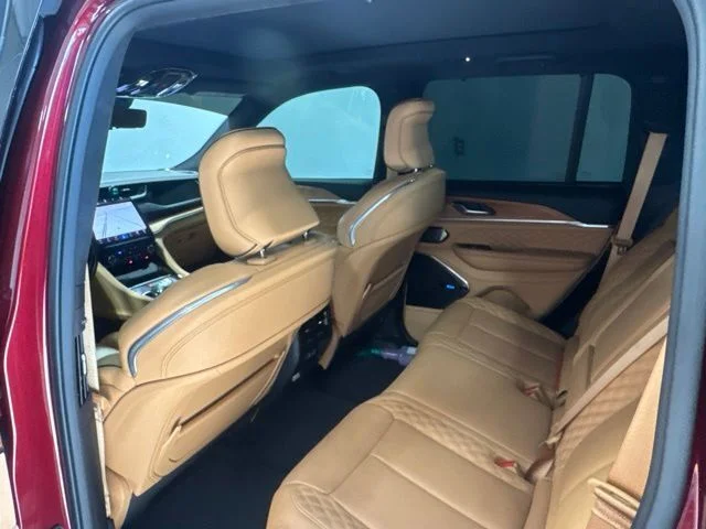 Used 2023 Red Jeep Summit Reserve image 20