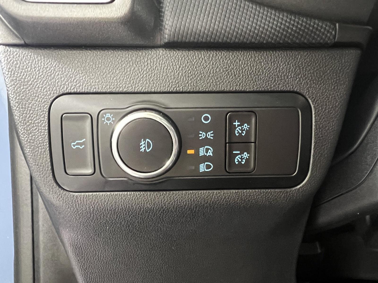 Used 2025 Azure Gray Metallic Tri-Coat Ford Badlands image 19