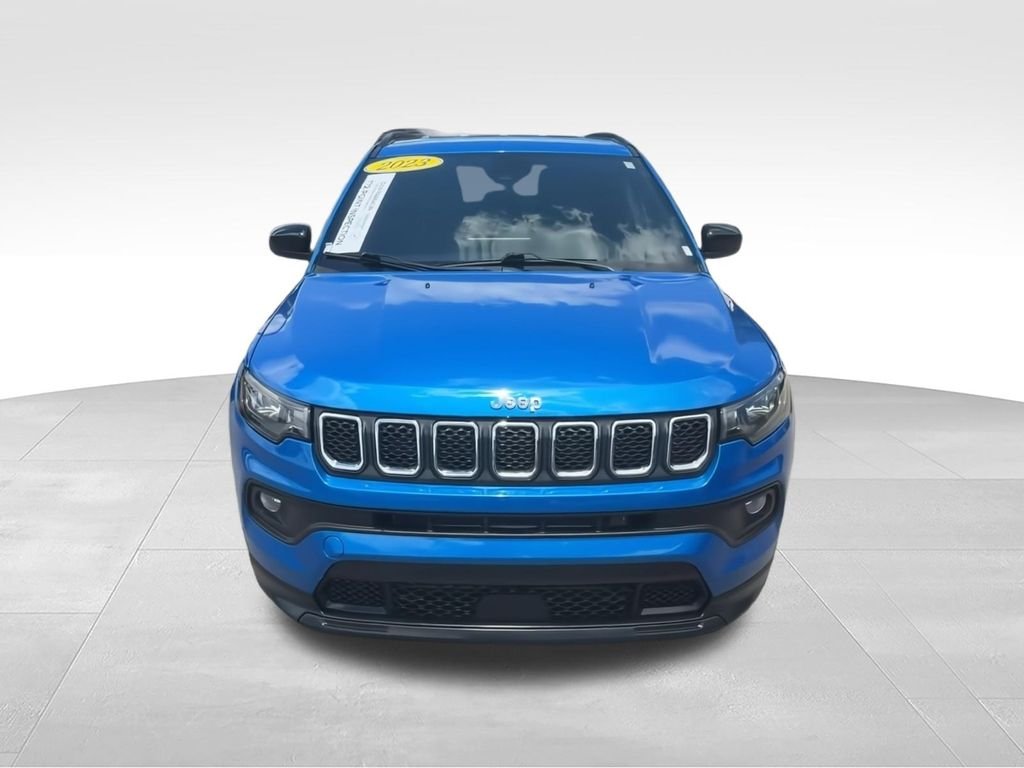 Used 2023 Blue Jeep Latitude Lux image 3