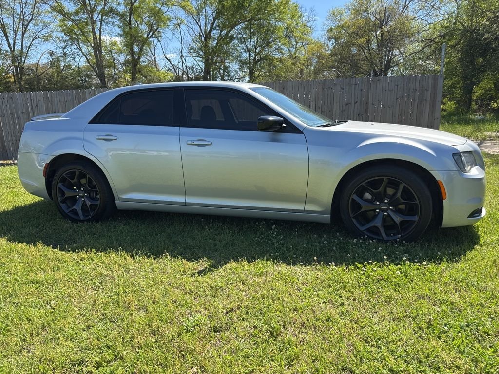 2023 Chrysler 300 Touring