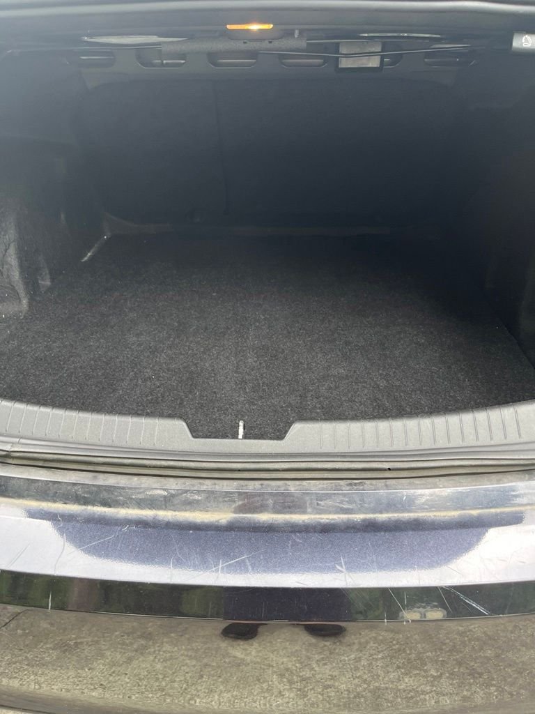 Used 2022 Gray Chevrolet LS image 25