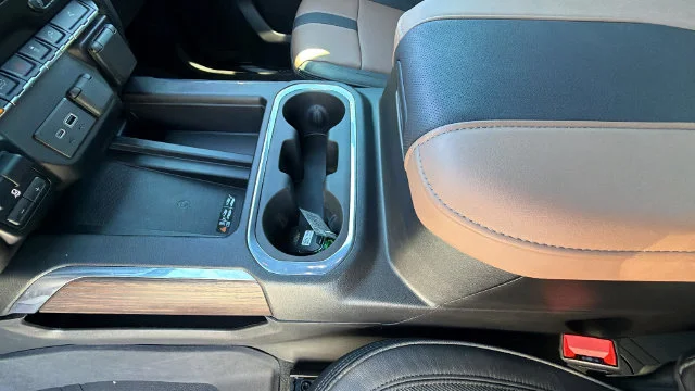 2023 Chevrolet Silverado 3500HD High Country - Photo 13