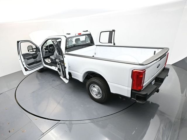 New 2026 Oxford White Ford F-350® XL image 38