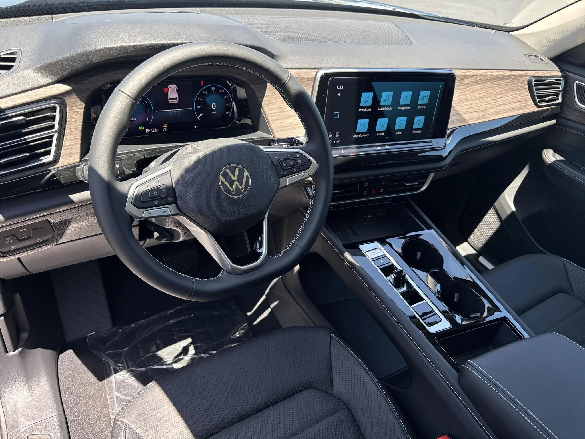 New 2026 Deep Black Pearl Volkswagen 2.0T SEL image 11