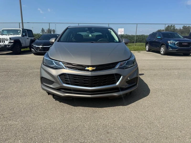 Used 2018 Gray Chevrolet LT image 12