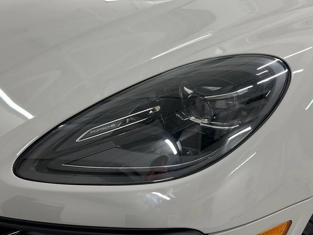 Certified Used 2025  Porsche  image 32