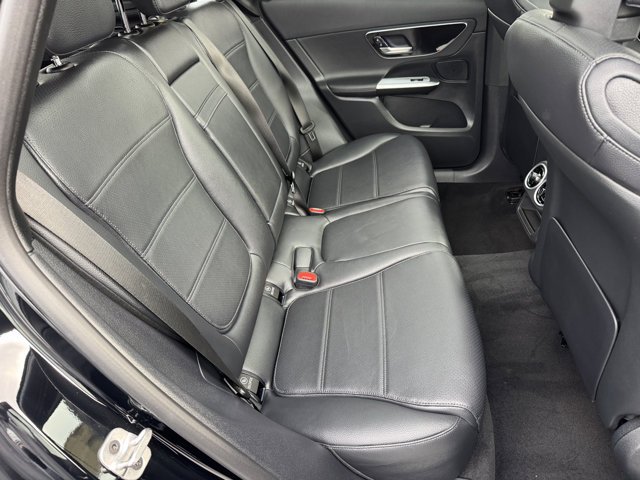 New 2026 Black Mercedes-Benz GLC 300 image 5