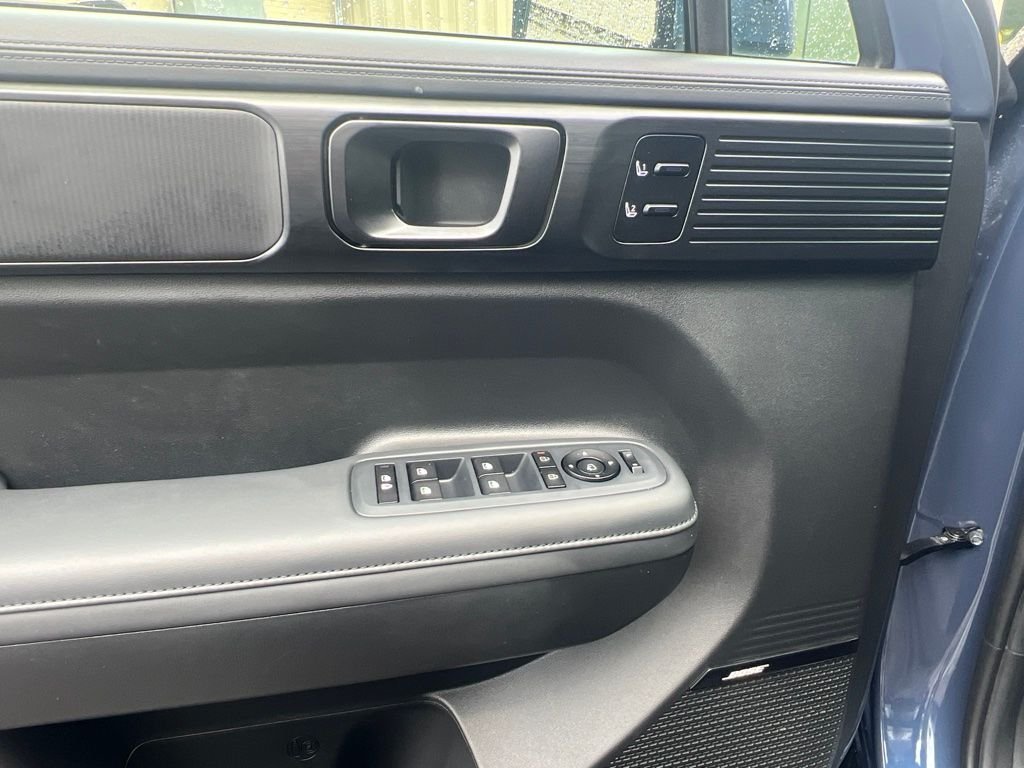 Used 2025 Blue Hyundai Calligraphy image 12