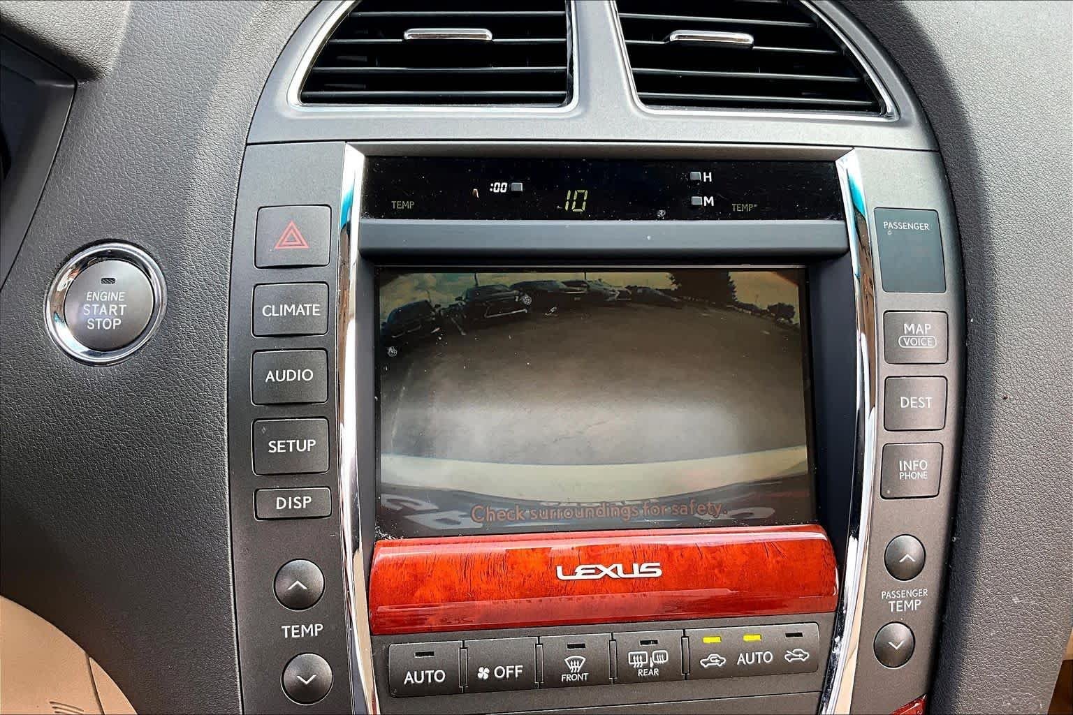 Used 2011 Starfire Pearl Lexus  image 23