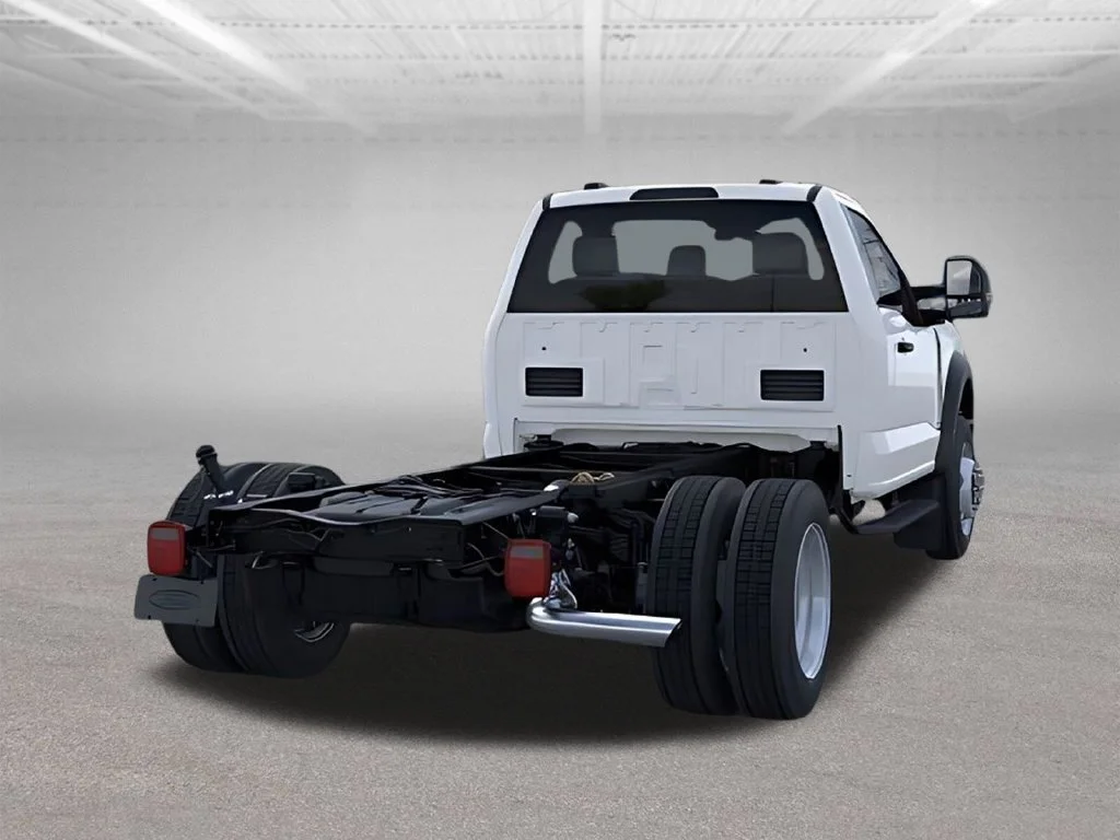 New 2026 Oxford White Ford F-550® XL image 11