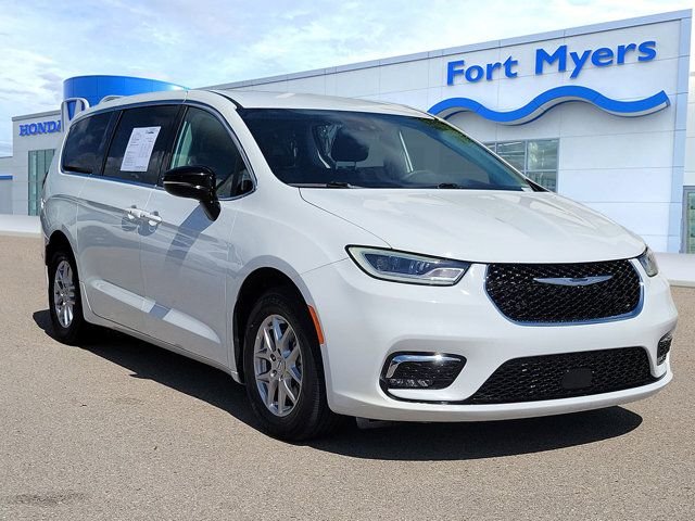 2024 Chrysler Pacifica