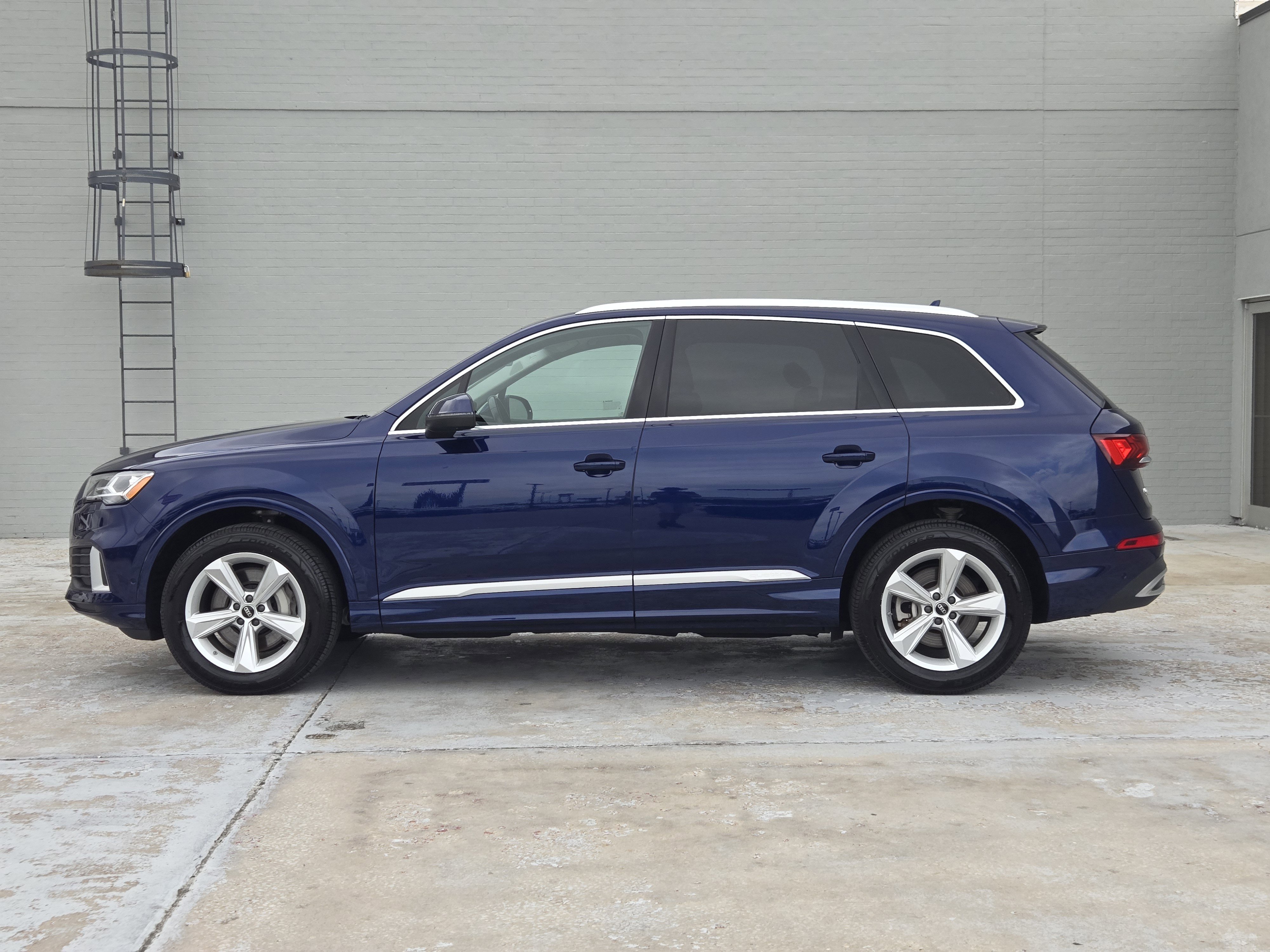 Used 2022 Blue Audi Premium Plus image 5