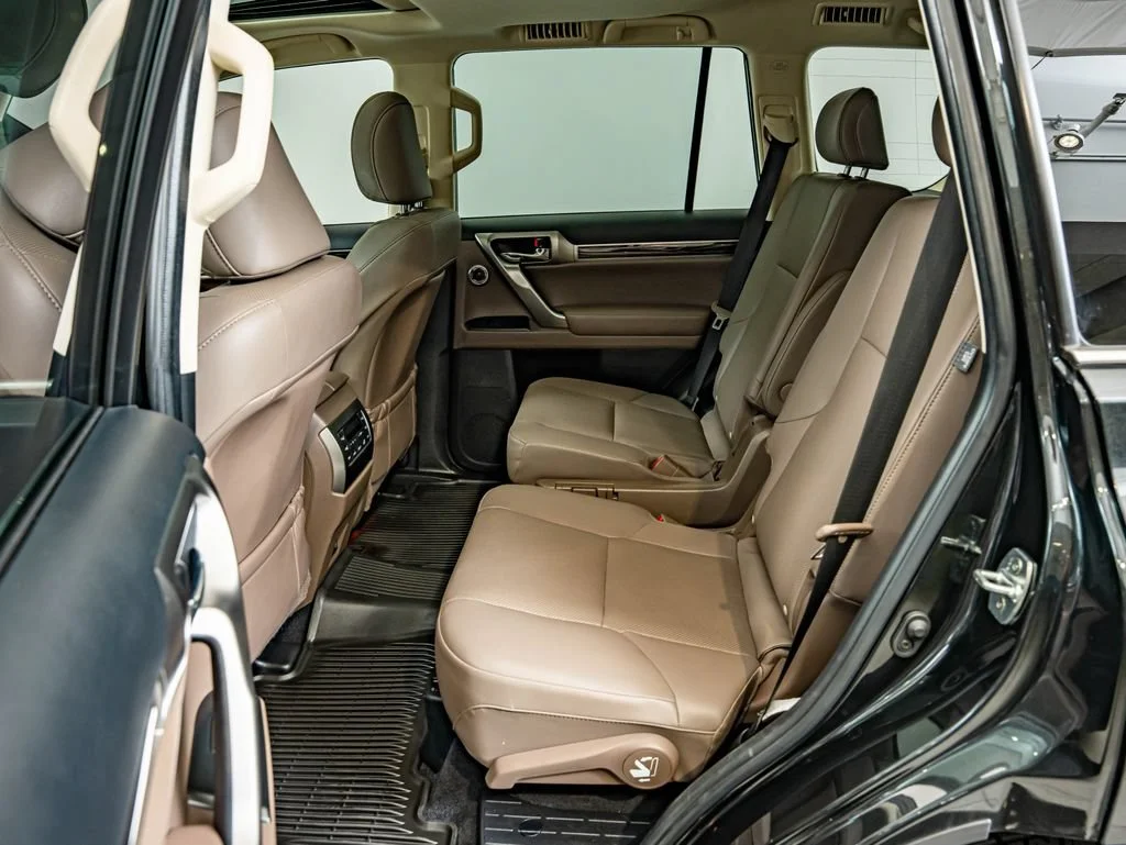 Certified Used 2023 Caviar Lexus 460 image 36