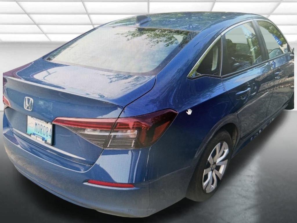 Used 2025  Honda LX image 2
