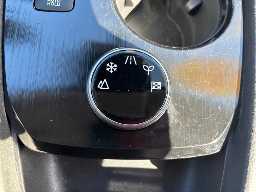 Used 2021 Gray Nissan SV image 29