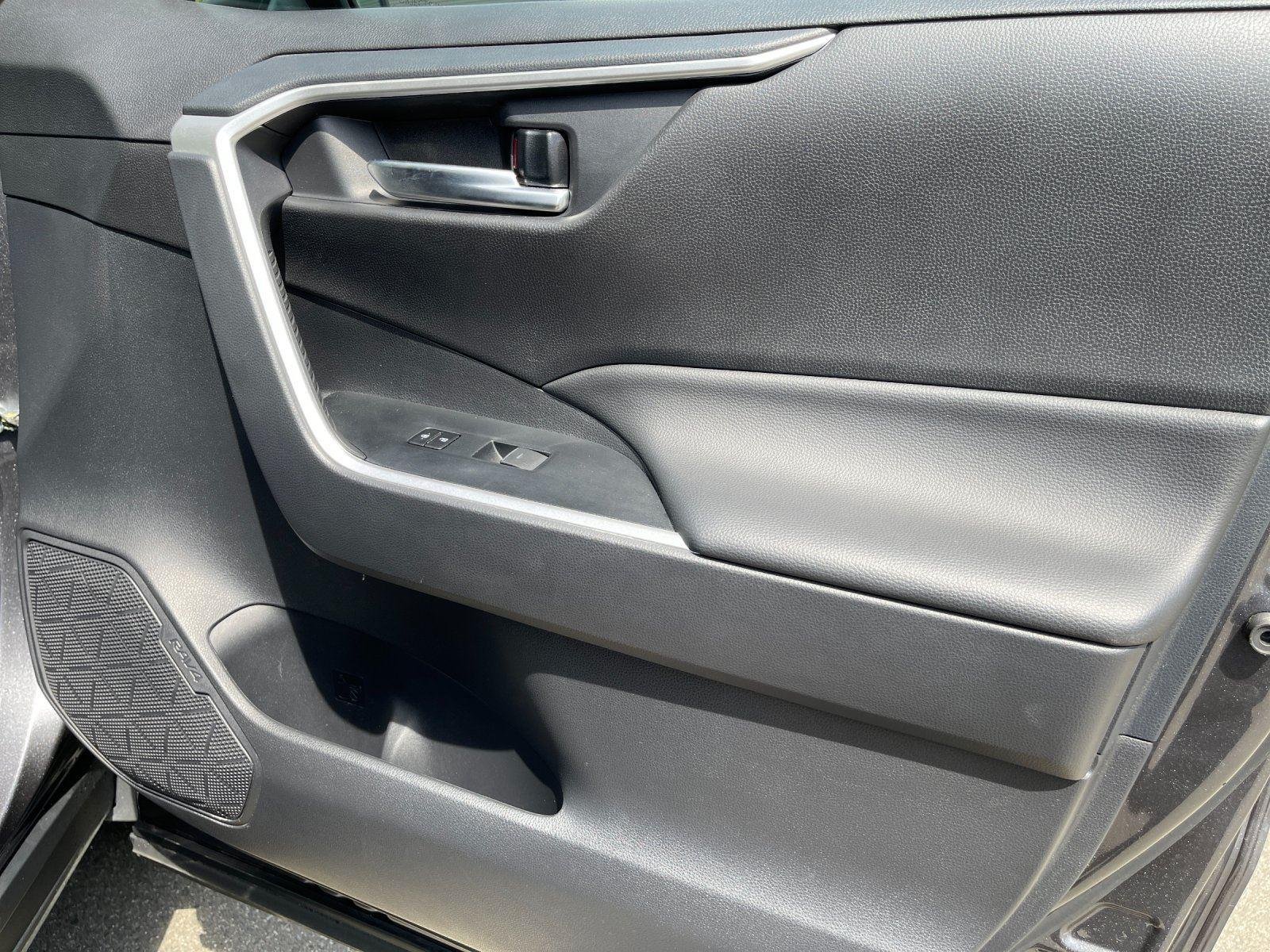 Used 2024 Magnetic Gray Metallic Toyota XLE image 40