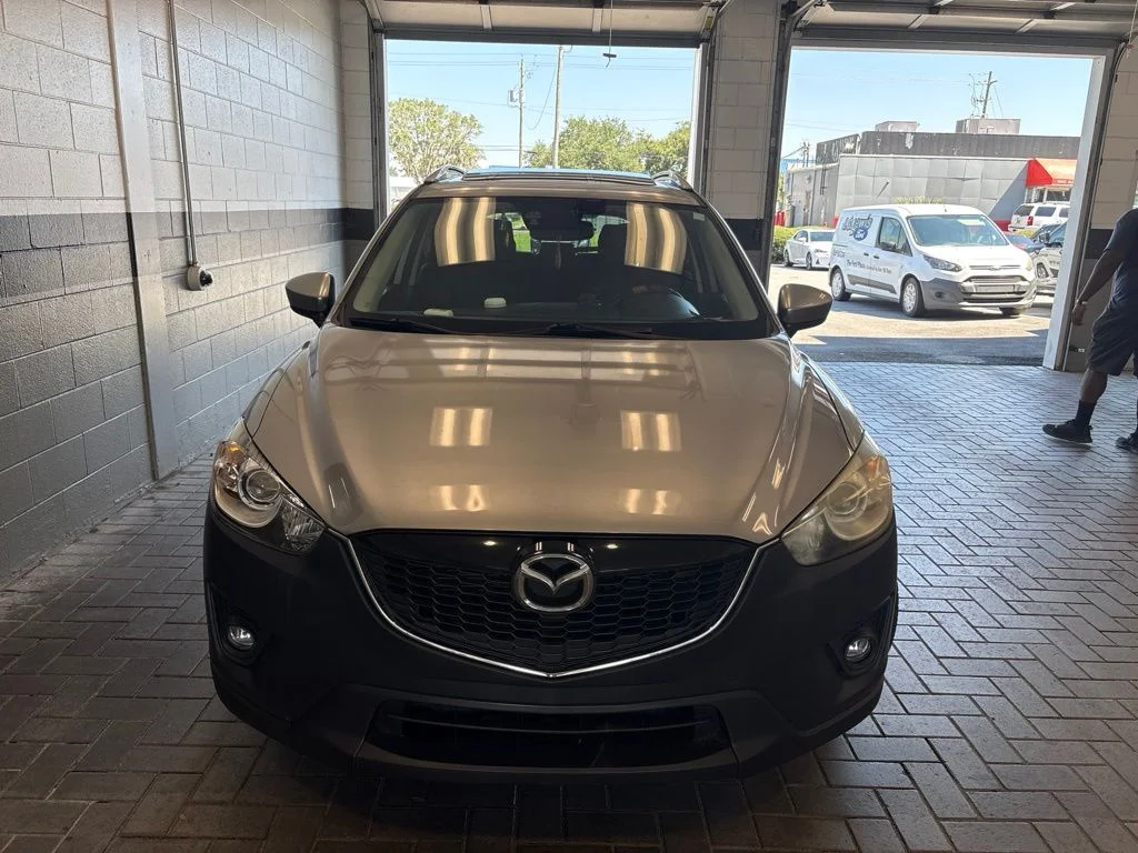 Used 2014 Silver Mazda Grand Touring image 2