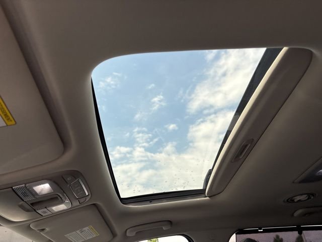 Used 2022 Gravity Gray Kia EX image 11
