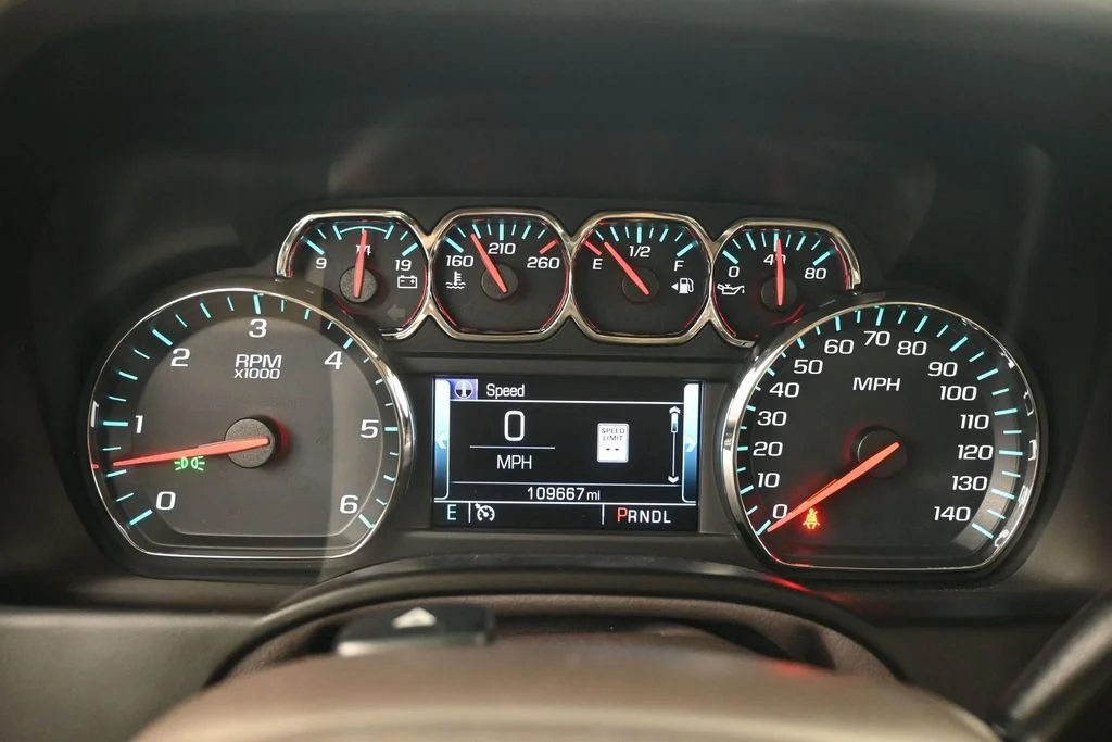 Used 2019 Crimson Red Tintcoat GMC SLT image 28