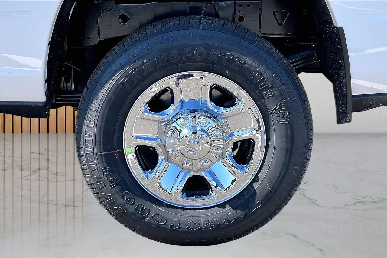 New 2026 Bright White Clear-Coat Exterior Paint RAM Tradesman image 29